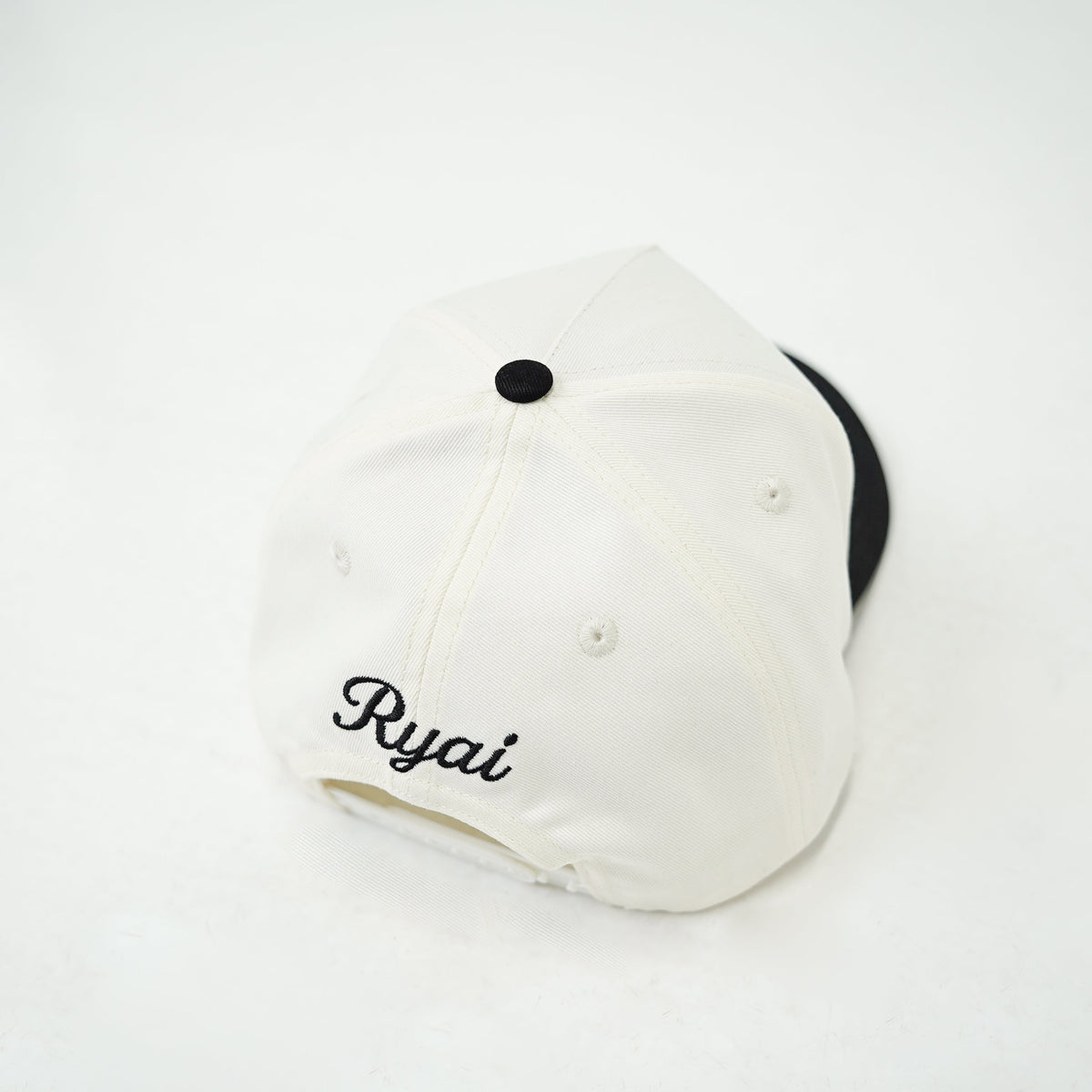 Black & White Cap